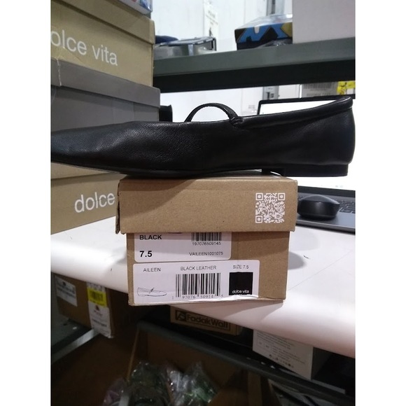 Dolce Vita Shoes - Dolce Vita Aileen Black Leather 7.5